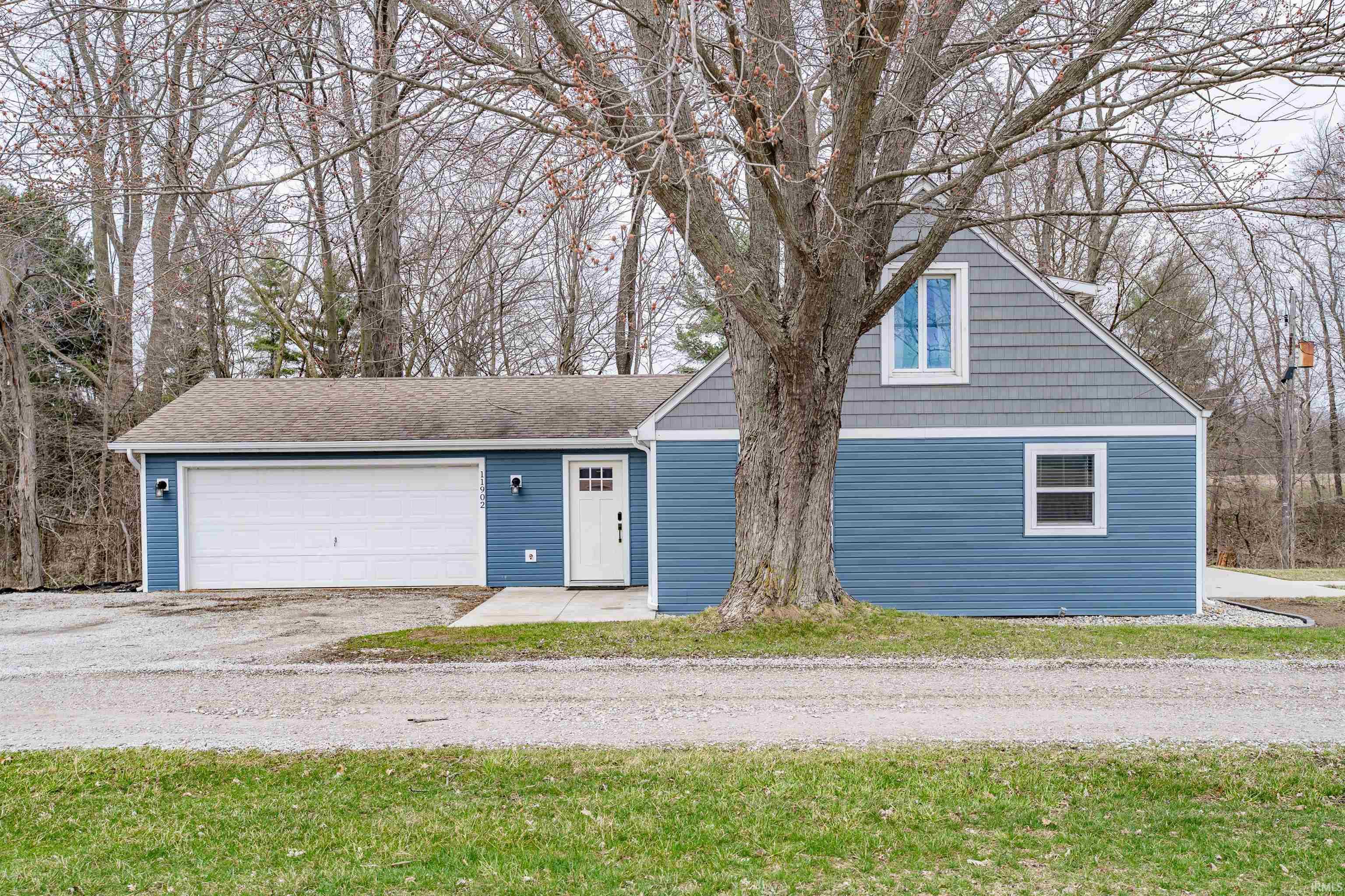 11902 St Joe Road Fort Wayne, IN 46835 - Photo 3 of 36