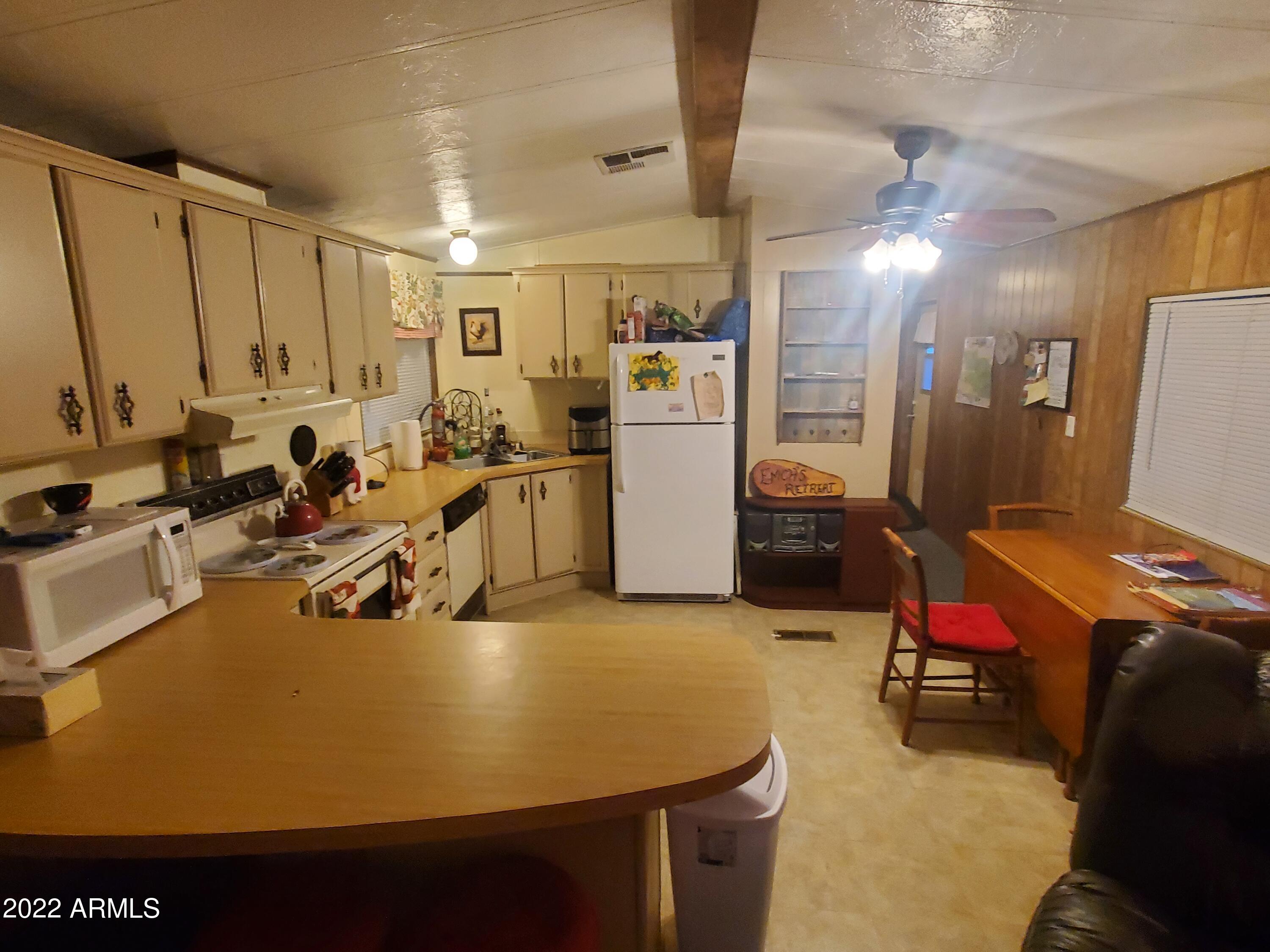 2060 Chevelon Road Overgaard, AZ 85933 - Photo 6 of 28 20220401_182814