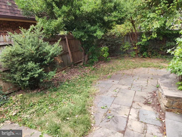 $3,000 | 132 South Virginia Avenue, Falls Church, VA 22046