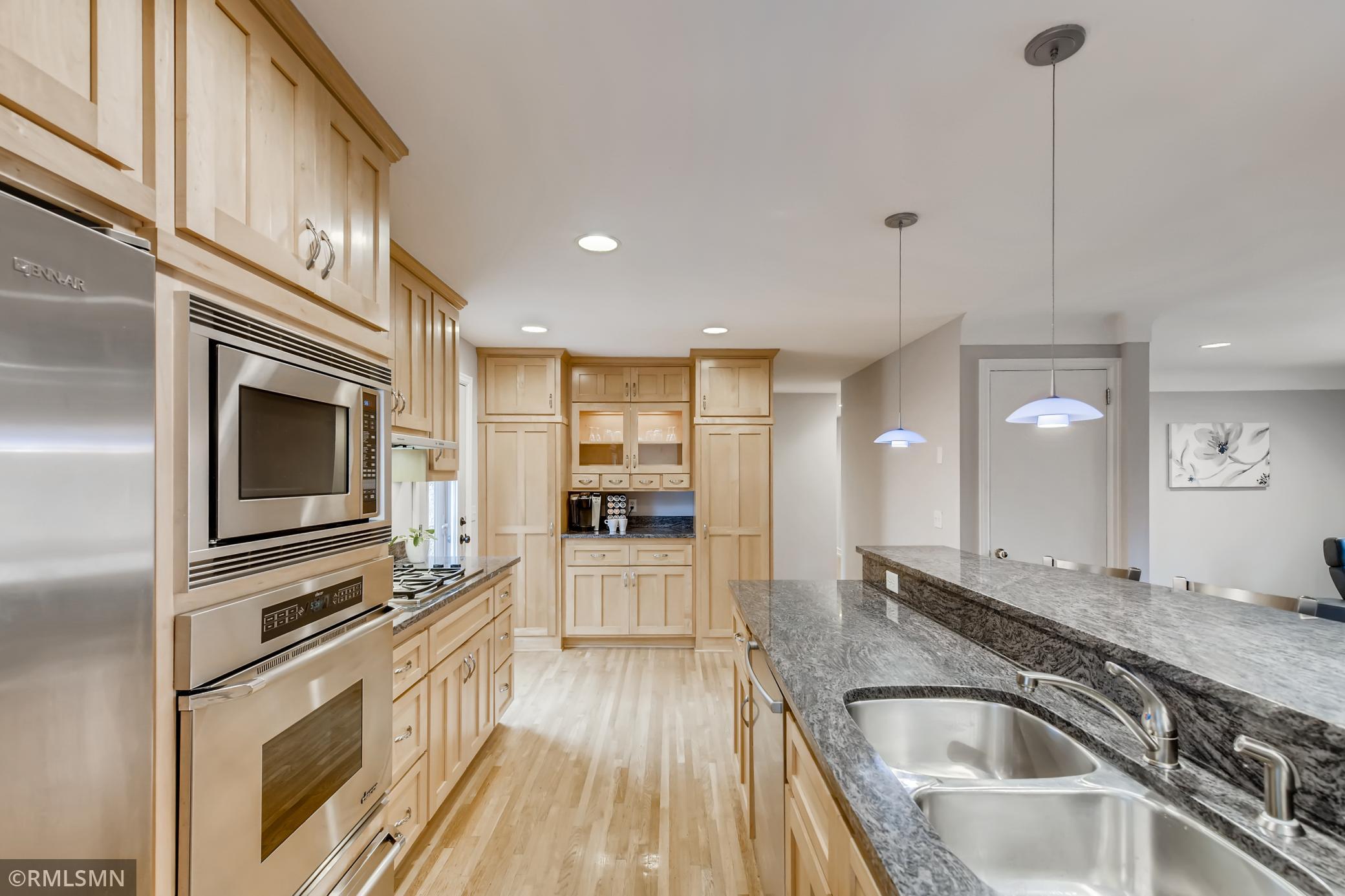 12908 Shady Dale Road Minnetonka, MN 55343 - Photo 16 of 50