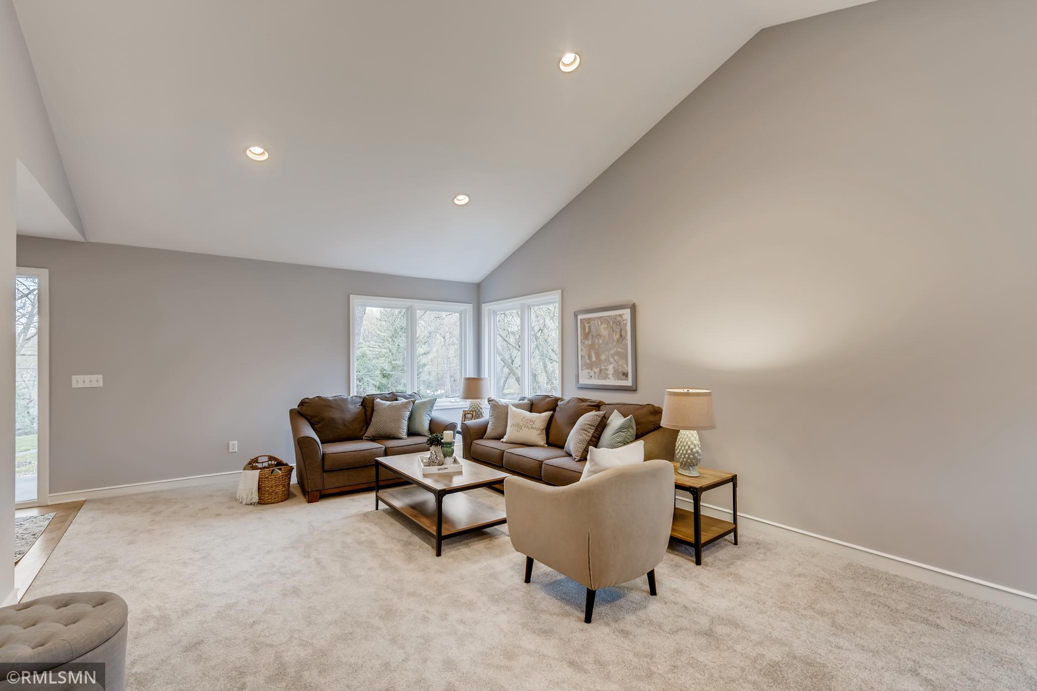 12908 Shady Dale Road Minnetonka, MN 55343 - Photo 10 of 50