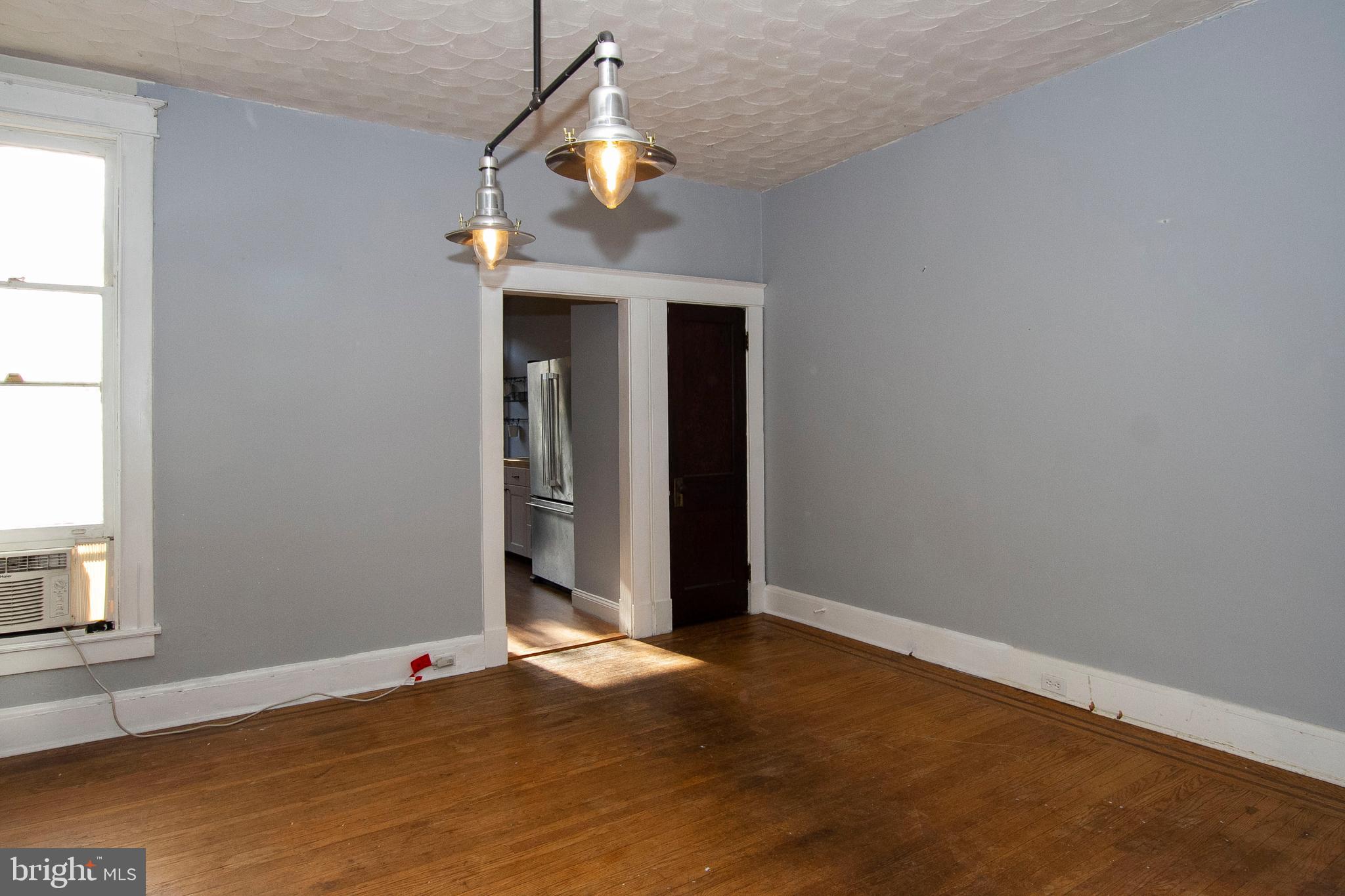 3735 Keswick Road Baltimore, MD 21211 - Photo 5 of 16 dining room