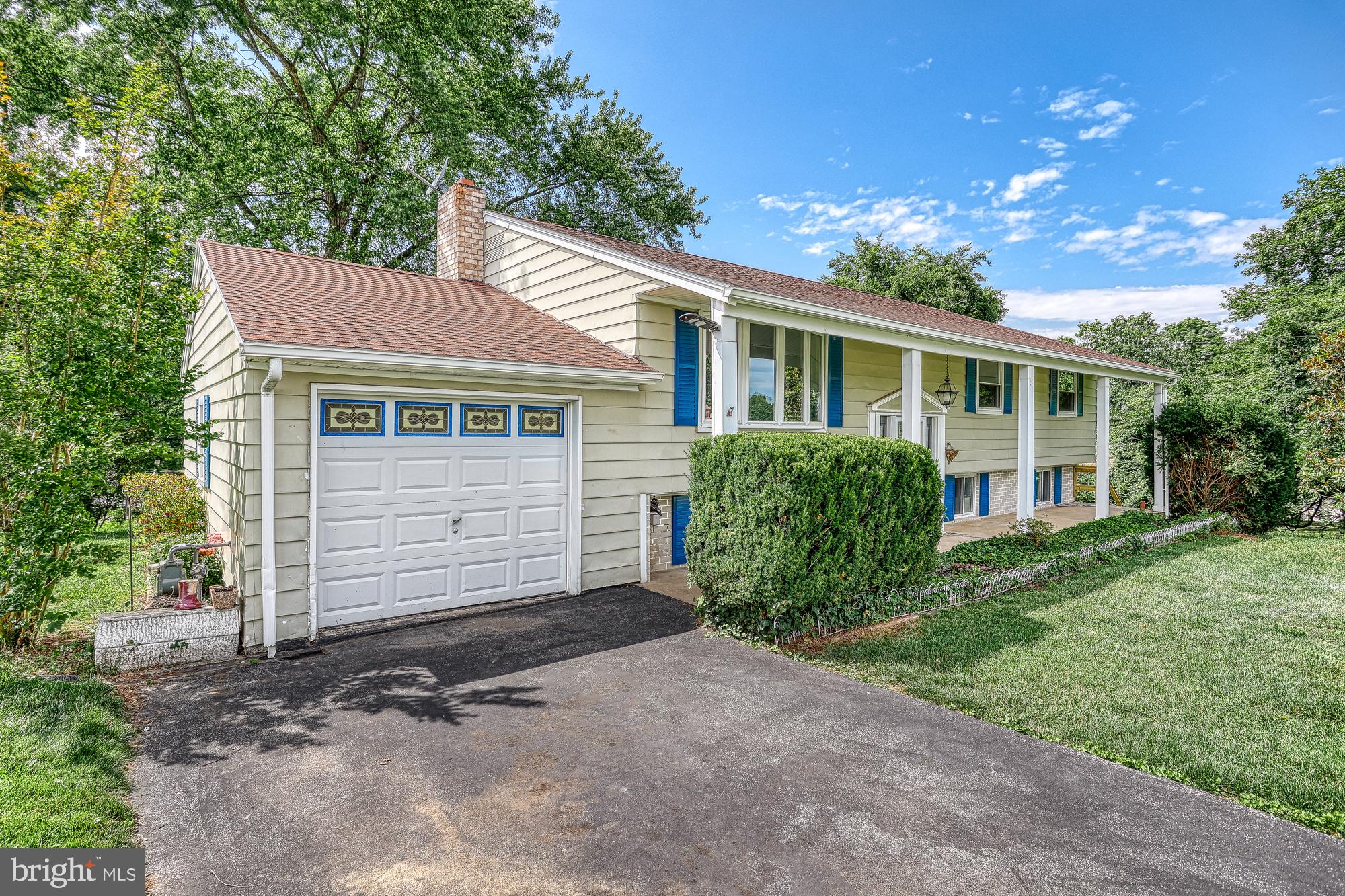 64 York Road York, PA 17407 - Photo 2 of 65