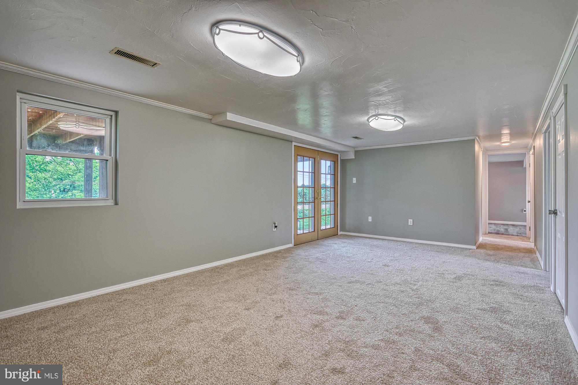 64 York Road York, PA 17407 - Photo 32 of 65