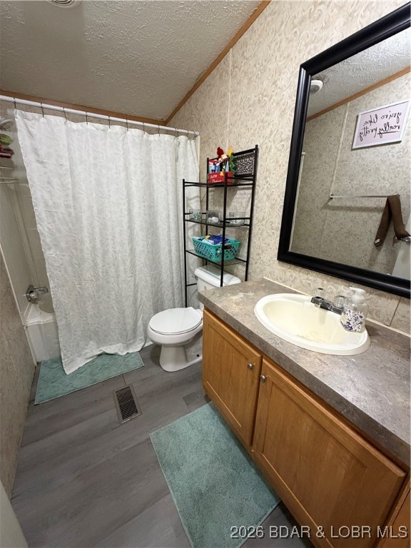 7 Arapaho Road Eldon, MO 65026 - Photo 19 of 26 Bathroom