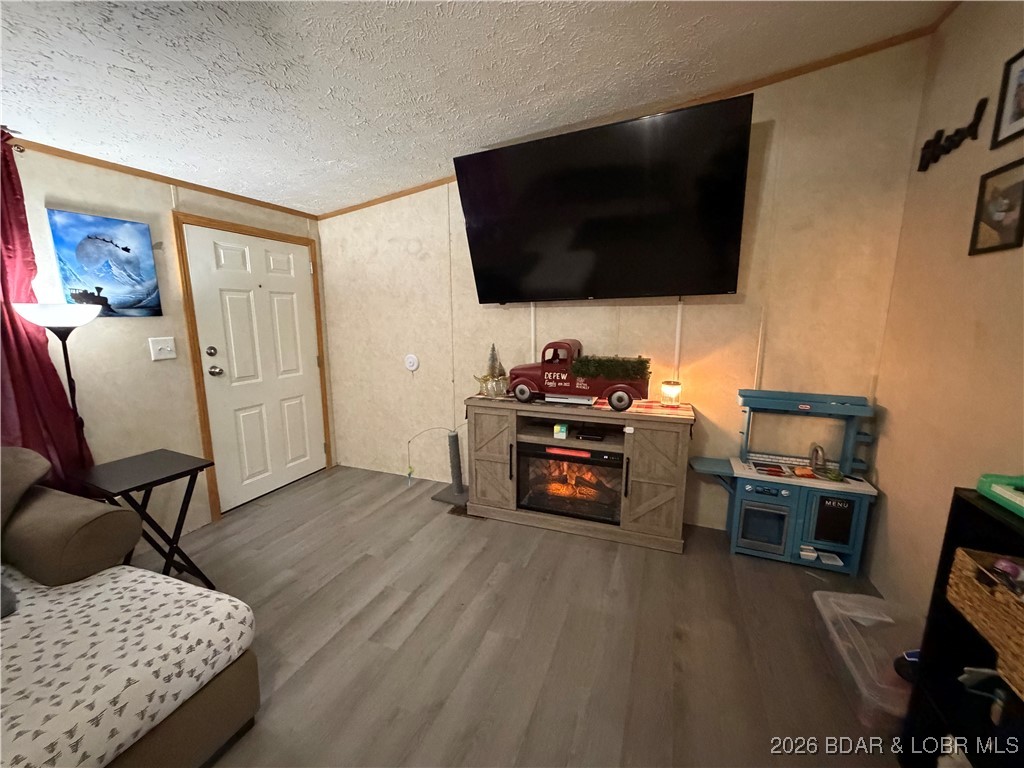 7 Arapaho Road Eldon, MO 65026 - Photo 6 of 26 LVP Flooring