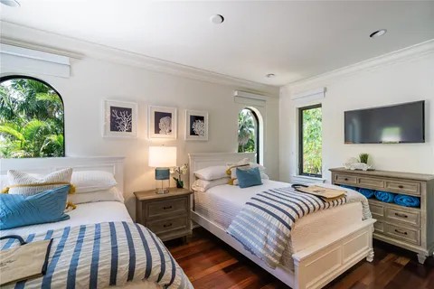 $4,095,000 | 2415 Middle River Drive, Fort Lauderdale, FL 33305