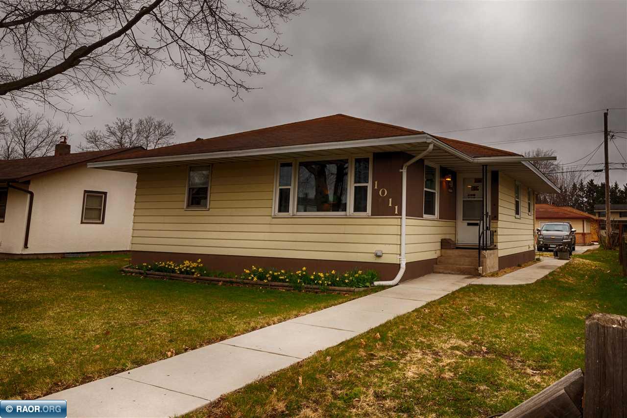 1011 3rd Street South Virginia, MN 55792 - Photo 1 of 26 Gallery Image 1