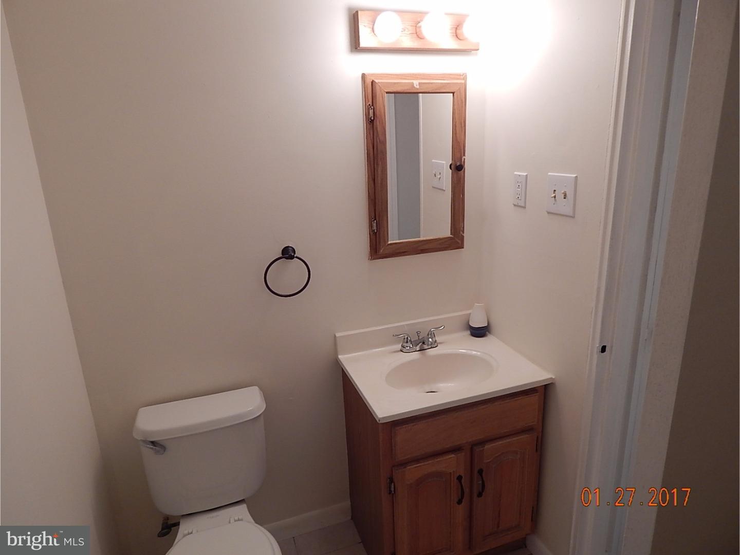 33 Henry Road Norristown, PA 19403 - Photo 15 of 23 Bathroom