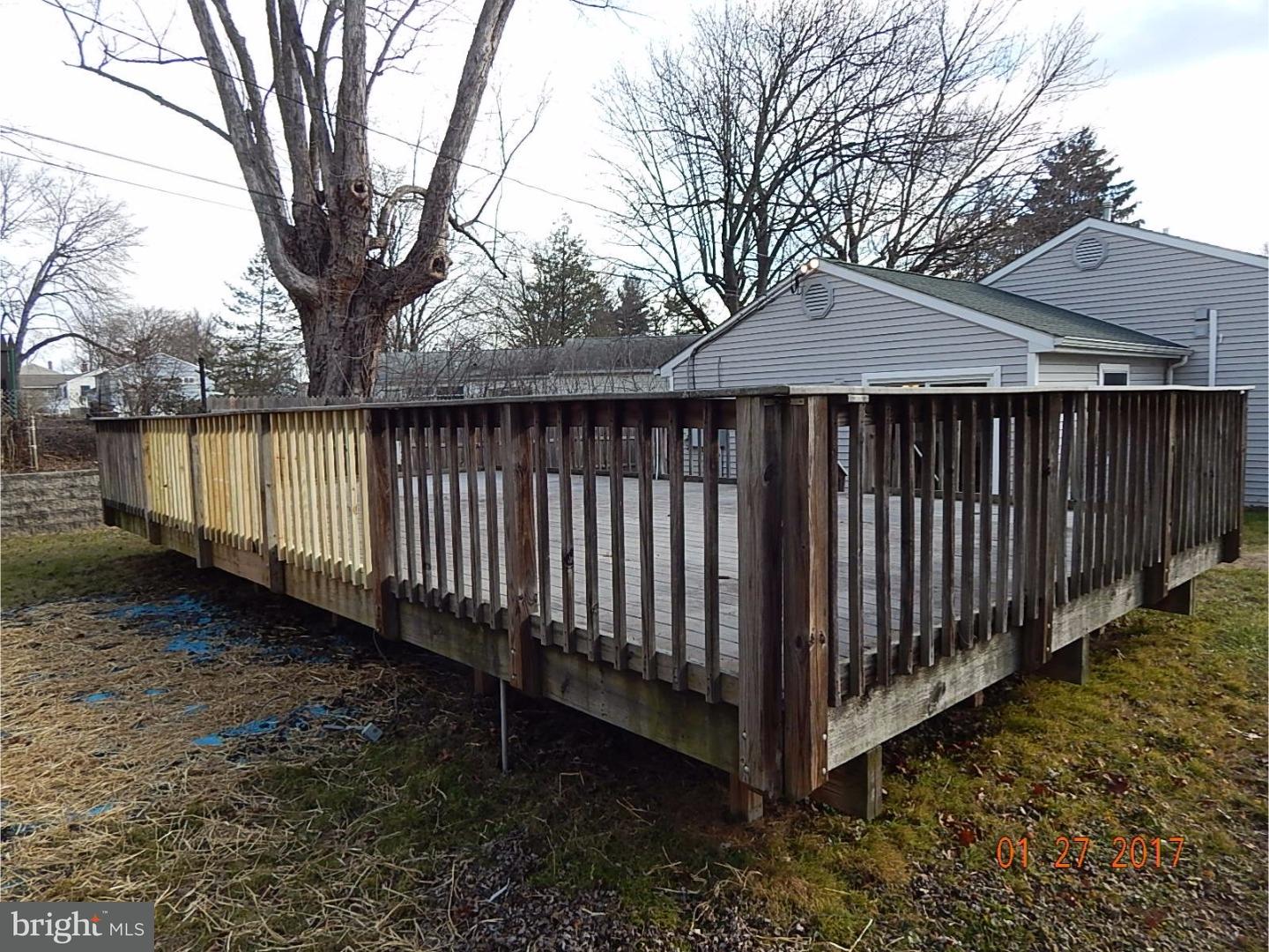 33 Henry Road Norristown, PA 19403 - Photo 22 of 23 Deck