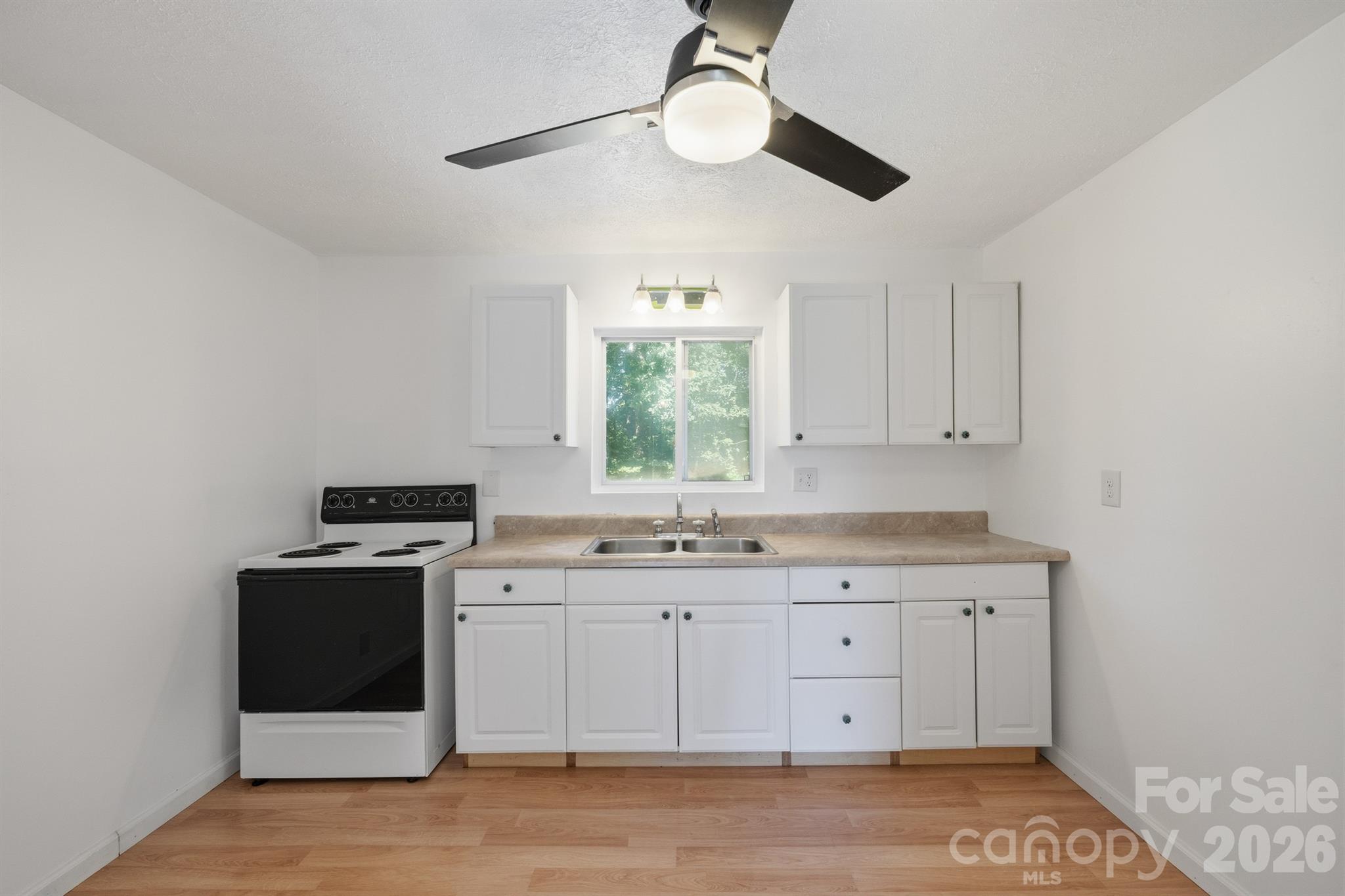 547 Pea Ridge Street Morganton, NC 28655 - Photo 28 of 36