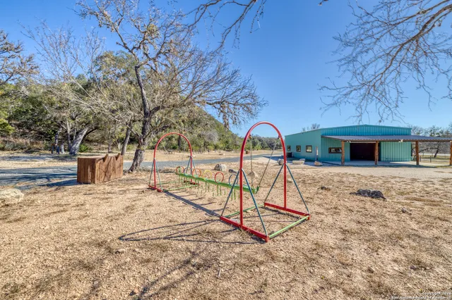 $1,400,000 | 20522 Texas Hill, Concan, TX 78838