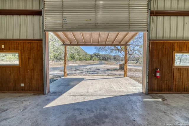 $1,400,000 | 20522 Texas Hill, Concan, TX 78838