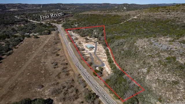 $1,400,000 | 20522 Texas Hill, Concan, TX 78838