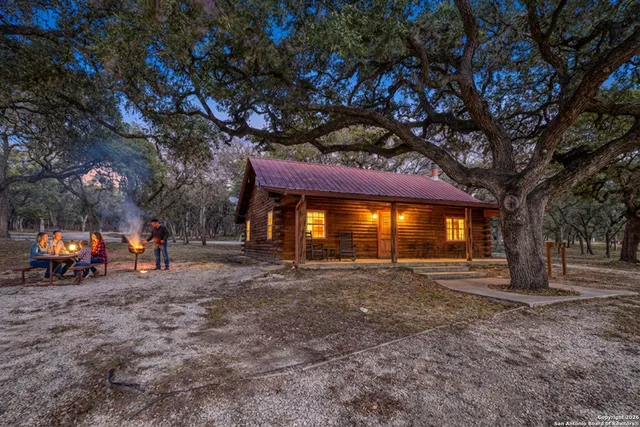 $1,400,000 | 20522 Texas Hill, Concan, TX 78838