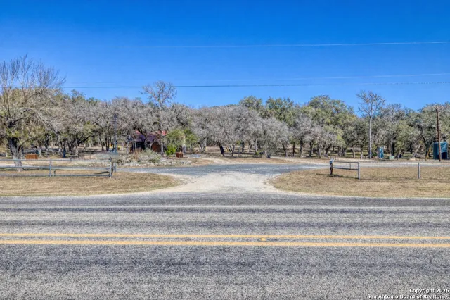$1,400,000 | 20522 Texas Hill, Concan, TX 78838
