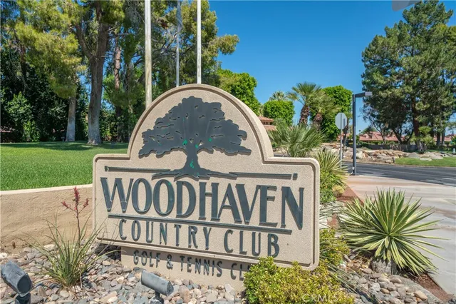 a view of a golf course