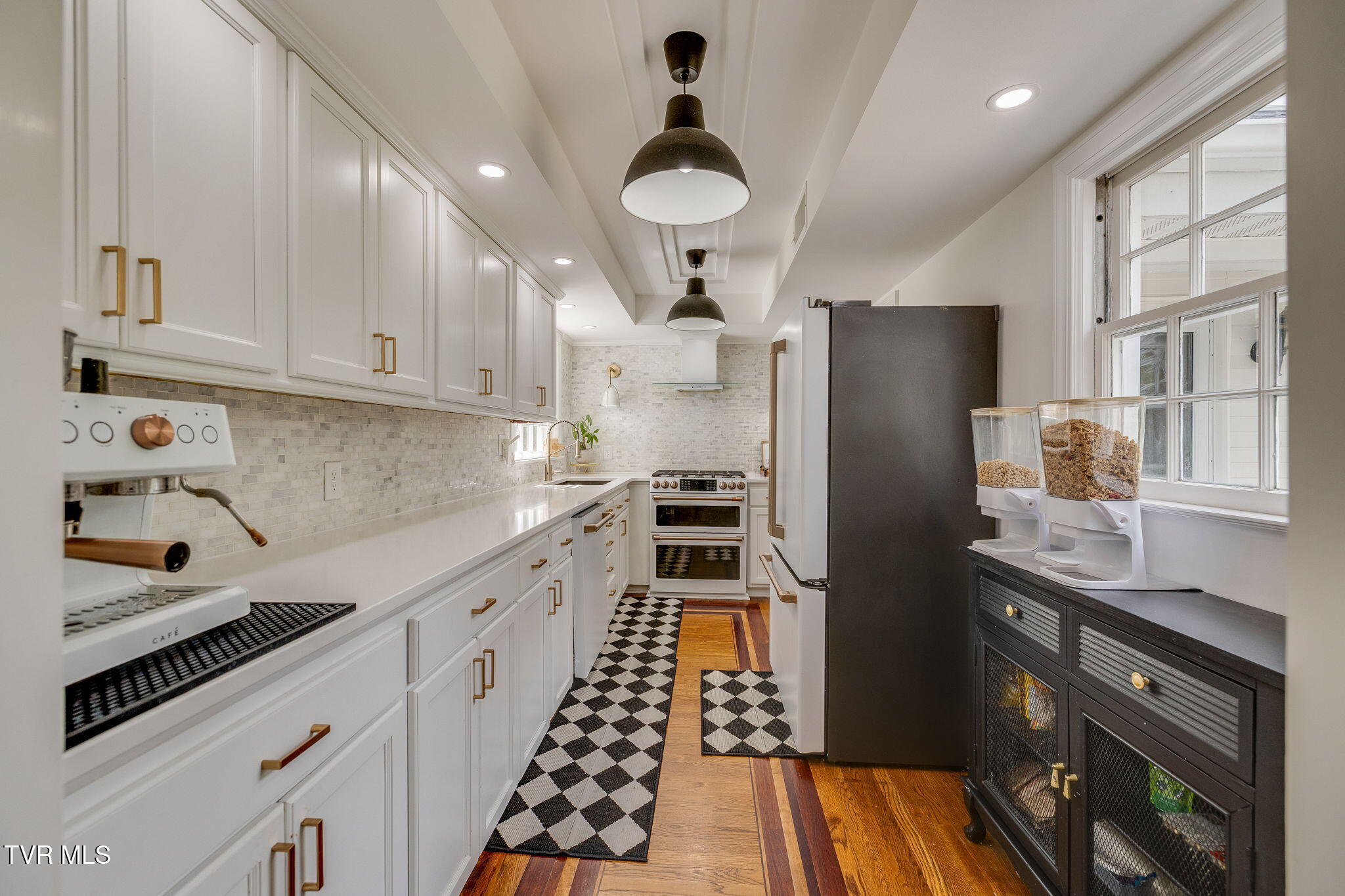4302 Stagecoach Road Kingsport, TN 37664 - Photo 18 of 51 Kitchen