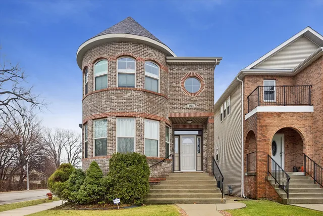 $425,000 | 1301 West 106 Place, Chicago, IL 60643