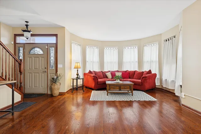 $425,000 | 1301 West 106 Place, Chicago, IL 60643