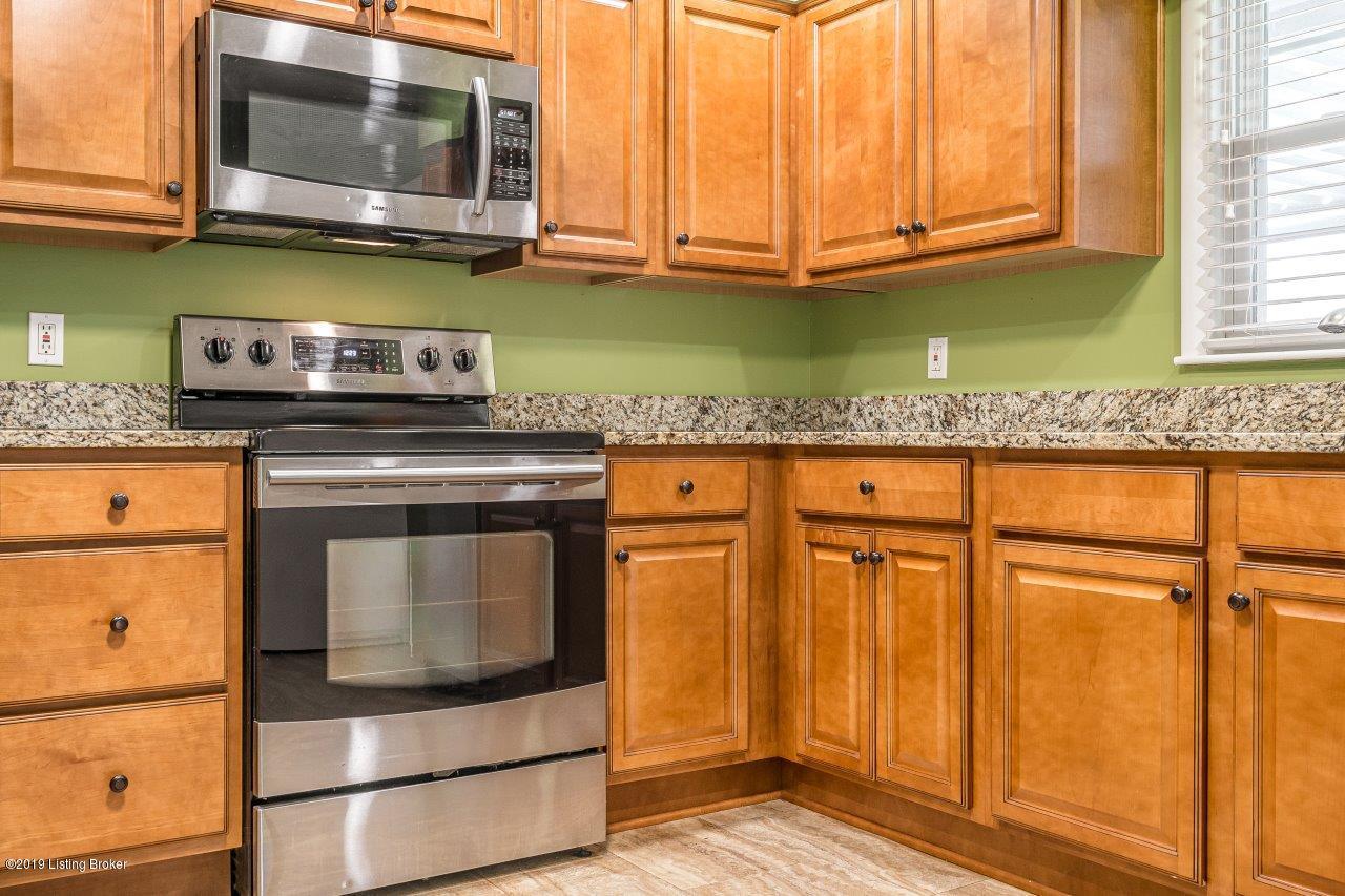 3719 Winchester Road Louisville, KY 40207 - Photo 14 of 35 3719 Winchester Road-19
