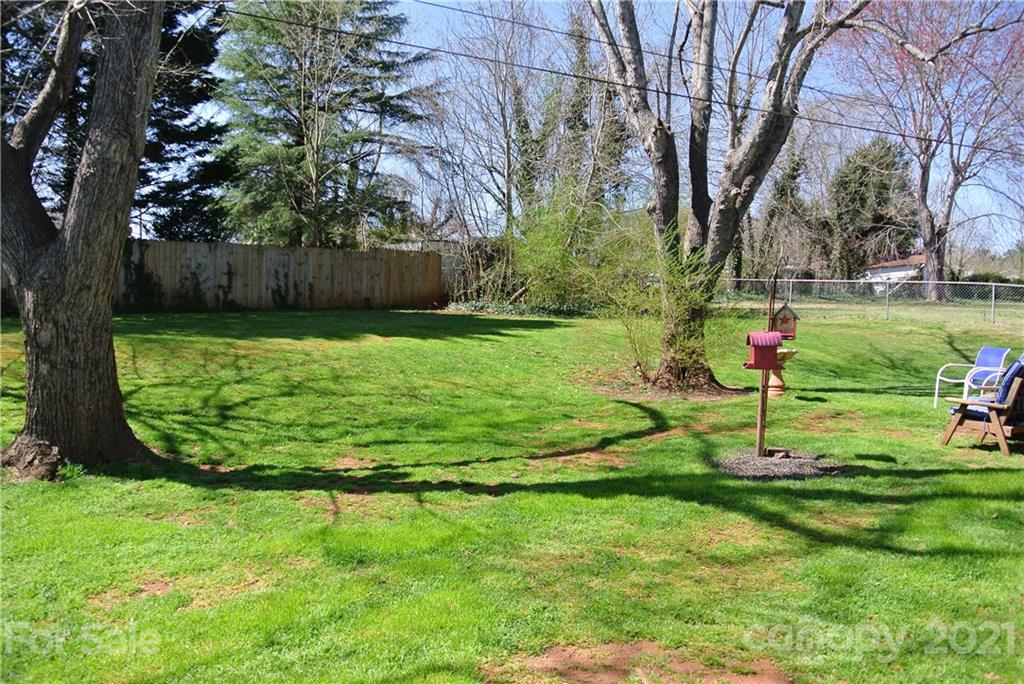 173 Tanner Street Rutherfordton, NC 28139 - Photo 22 of 25 a view of a park with large trees