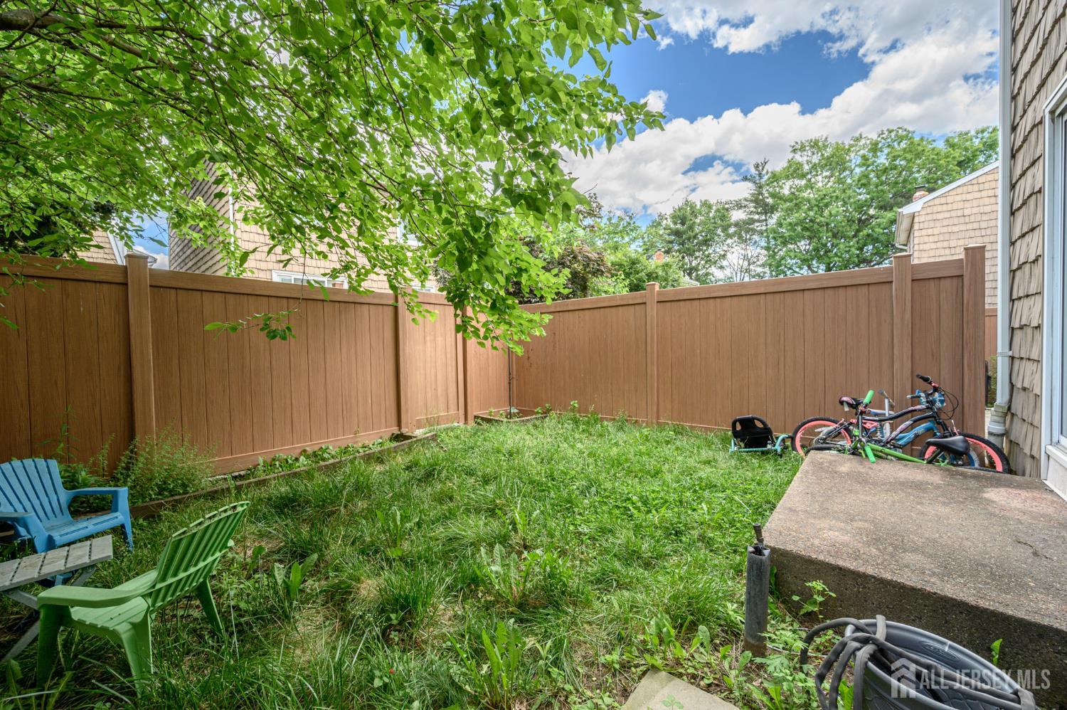 171 Howell Avenue Fords, NJ 08863 - Photo 31 of 33
