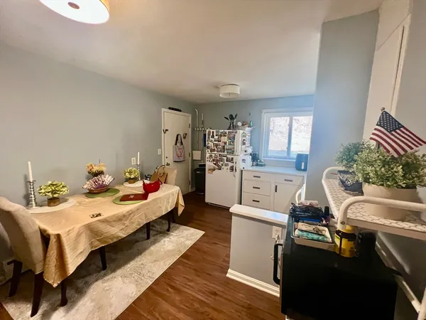 $2,300 | 44 Lionel Avenue, Unit B, Waltham, MA 02452