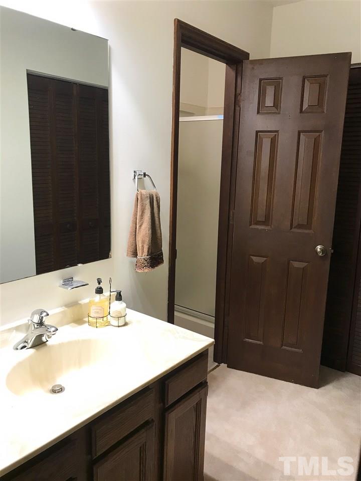 5521 Shadowbrook Drive Raleigh, NC 27612 - Photo 14 of 25
