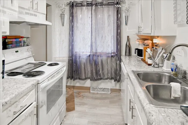 $694,000 | 6934-6938 Chester Drive, Madison, WI 53719