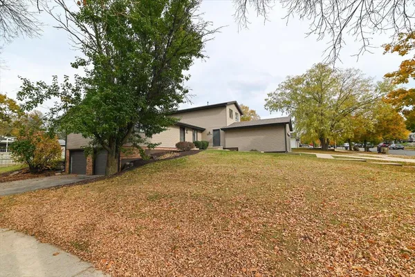 $650,000 | 6934-6938 Chester Drive, Madison, WI 53719