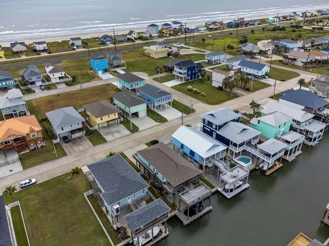 $3,500 | 22122 Cantina Drive, Galveston, TX 77554