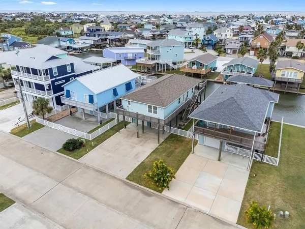 $3,500 | 22122 Cantina Drive, Galveston, TX 77554