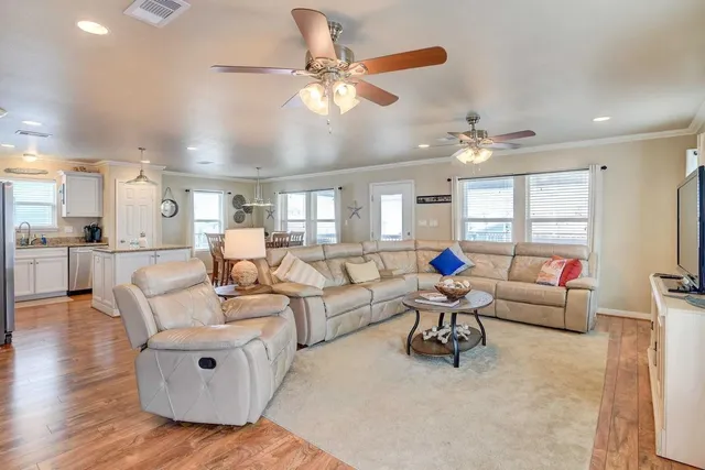 $3,500 | 22122 Cantina Drive, Galveston, TX 77554