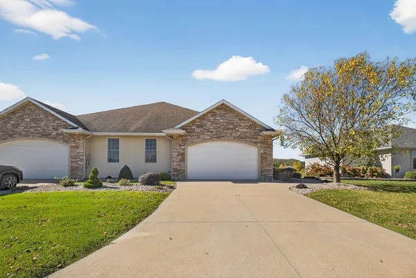 $525,000 | 727 Hidden Meadow Lane, Lake City, MN 55041