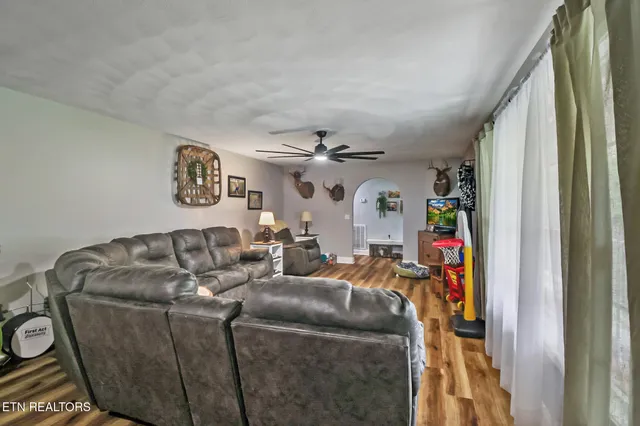 $349,900 | 1011 Fox Ridge Drive, Grimsley, TN 38565