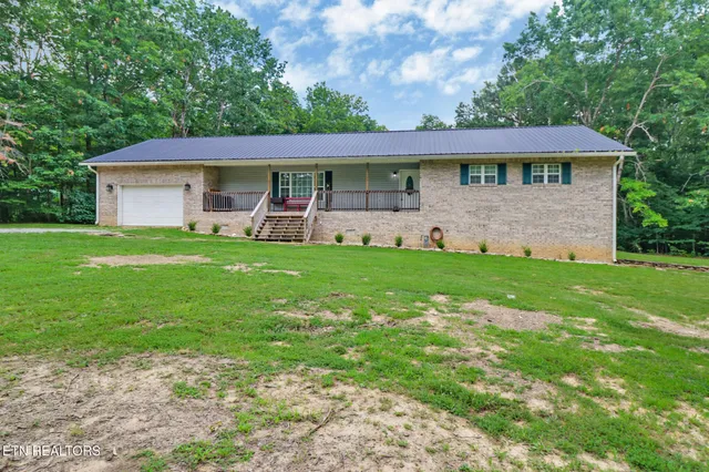 $349,900 | 1011 Fox Ridge Drive, Grimsley, TN 38565