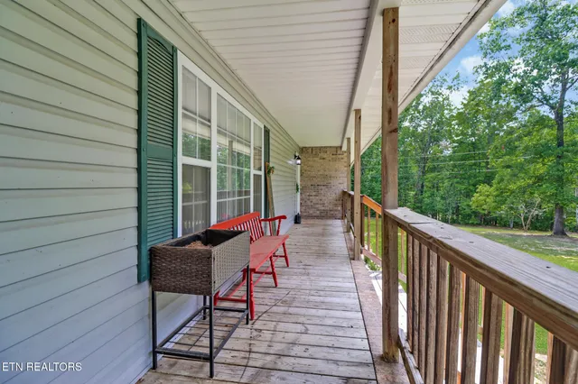 $349,900 | 1011 Fox Ridge Drive, Grimsley, TN 38565