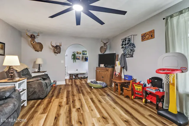 $349,900 | 1011 Fox Ridge Drive, Grimsley, TN 38565