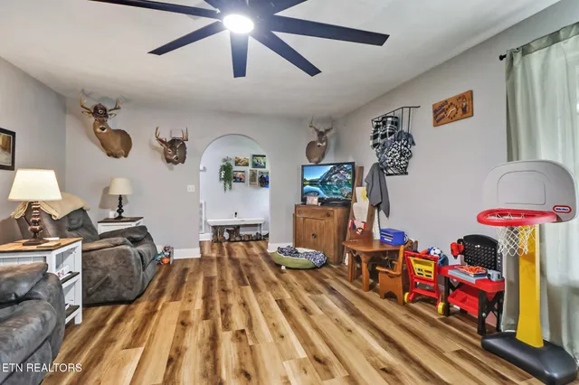 $349,900 | 1011 Fox Ridge Drive, Grimsley, TN 38565