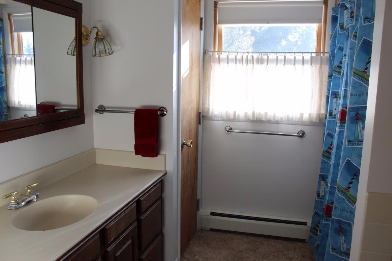 13975 Slade Road Cheboygan, MI 49721 - Photo 11 of 18 Gallery Image 11