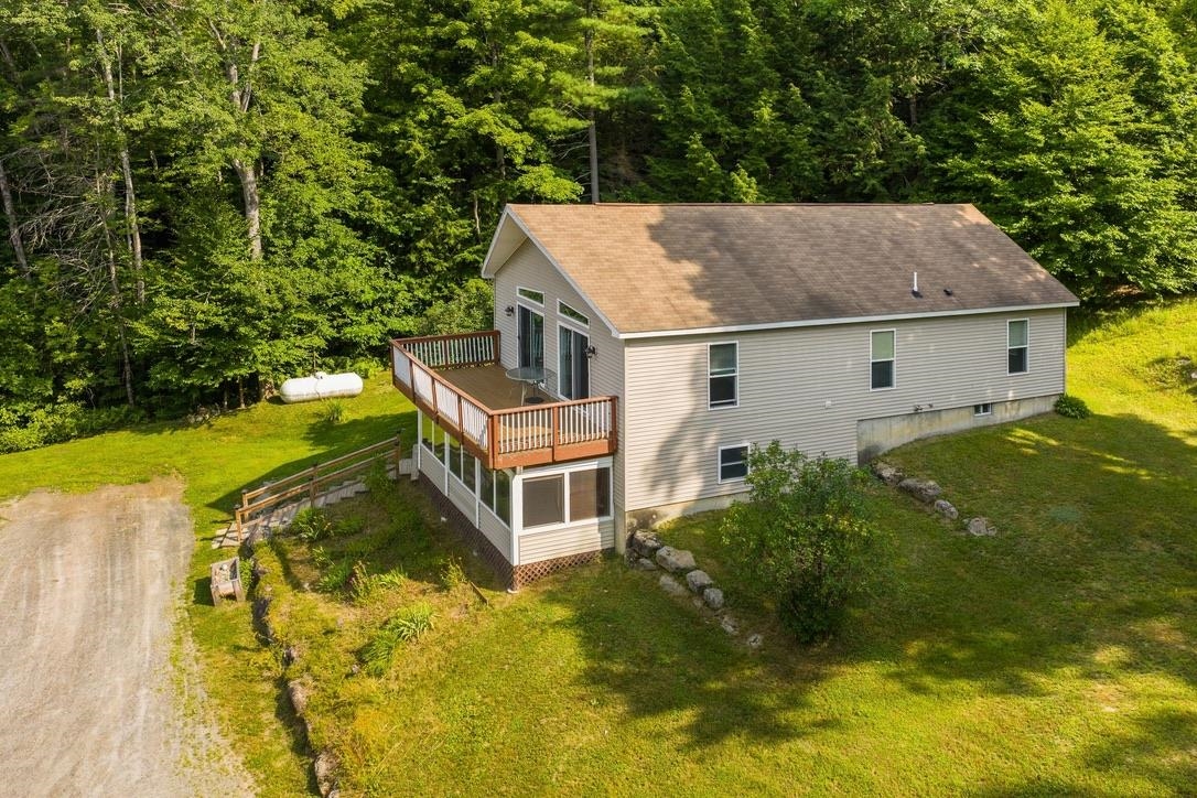 104 Bouldervale Road Croydon, NH 03773 - Photo 2 of 29