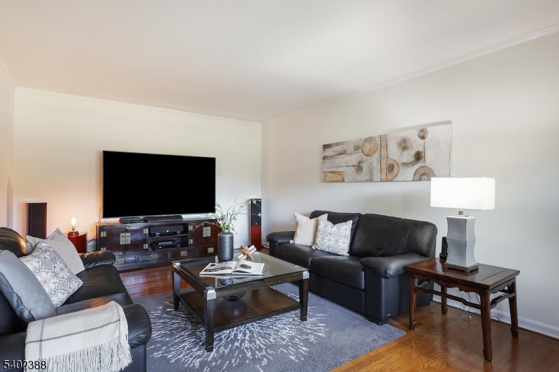 8 Bronson Way Skillman, NJ 08558 - Photo 11 of 50