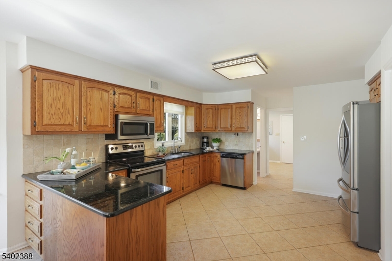 8 Bronson Way Skillman, NJ 08558 - Photo 16 of 50