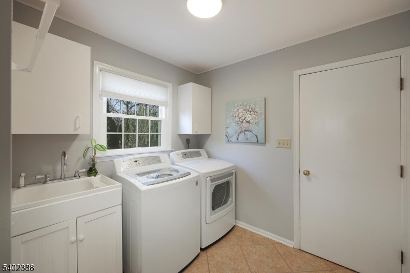 8 Bronson Way Skillman, NJ 08558 - Photo 22 of 50