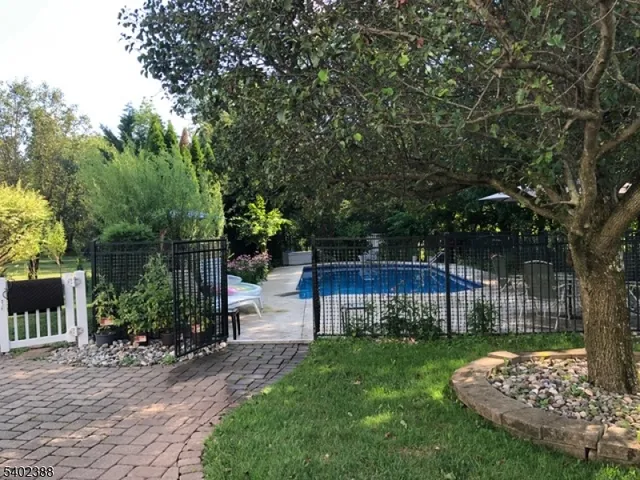 $1,200,000 | 8 Bronson Way, Skillman, NJ 08558