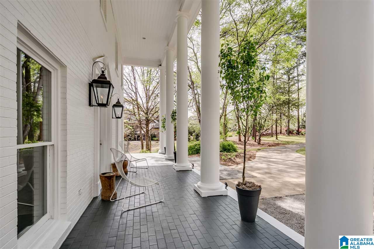 2647 Abingdon Road Birmingham, AL 35243 - Photo 2 of 50