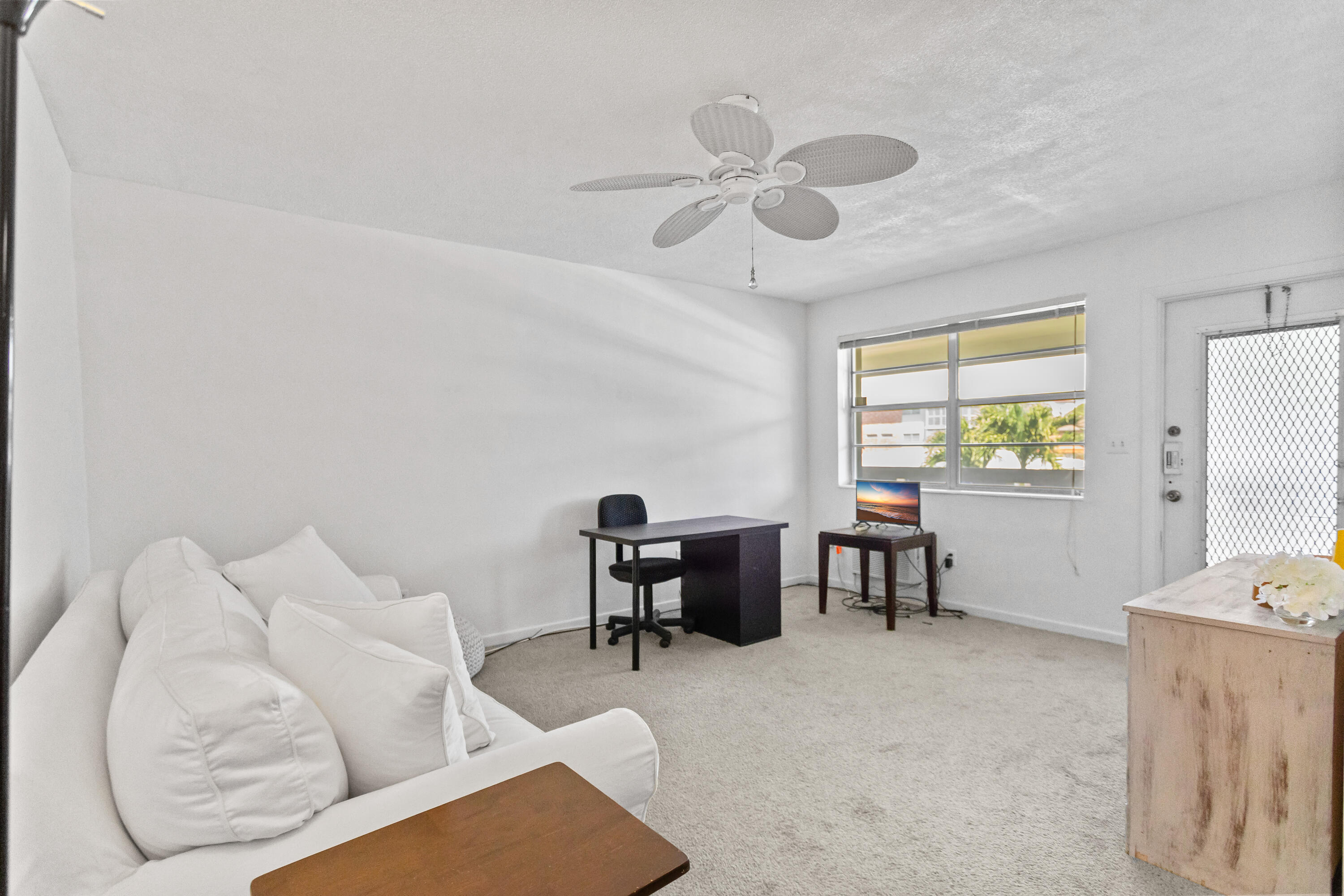 30 Southeast 13th Street, Unit B3 Boca Raton, FL 33432 - Photo 5 of 30 585A7956