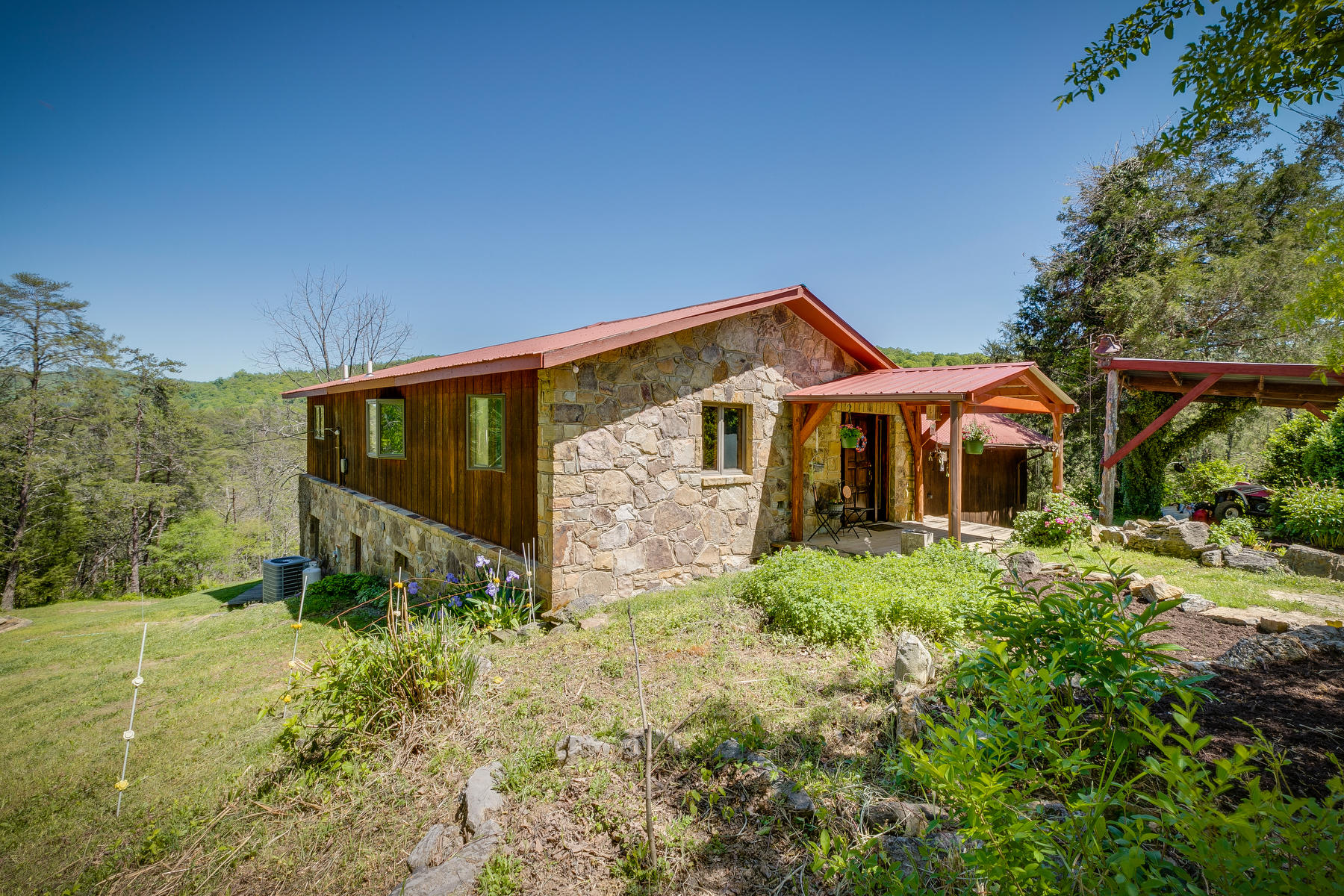 516 Begley Road Eidson, TN 37731 - Photo 3 of 38 003