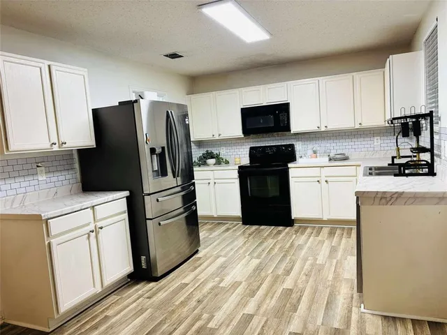 $2,000 | 16133 Windsong Court, Fort Worth, TX 76247